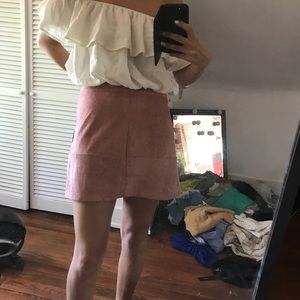 Lulu’s pink suede skirt NWT